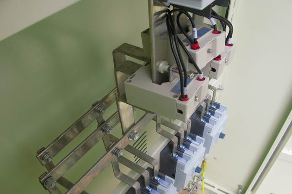 茌平配电柜-应急照明配电柜使用对工作人员的具